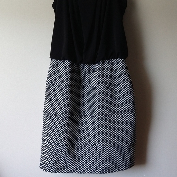 🖤 Sweet Storm dress! EUC 🖤 - Picture 3 of 4